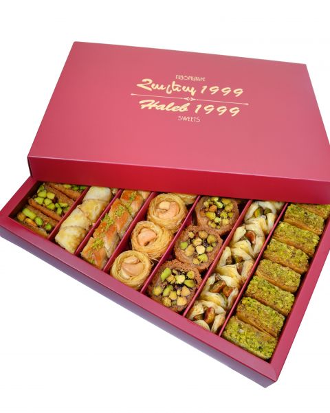 Փախլավա ասորտի կարմիր տուփ 900գր